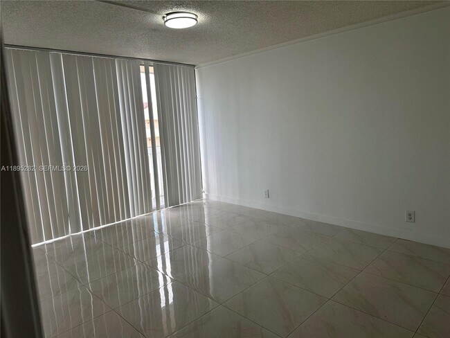 Building Photo - 7051 Environ Blvd