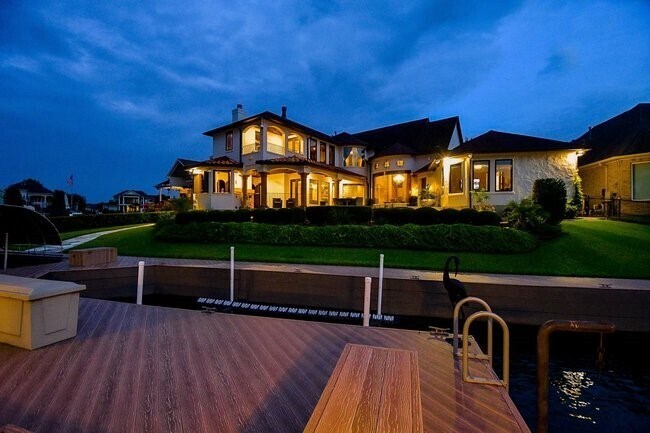 Building Photo - 12316 Oak Bend Cir