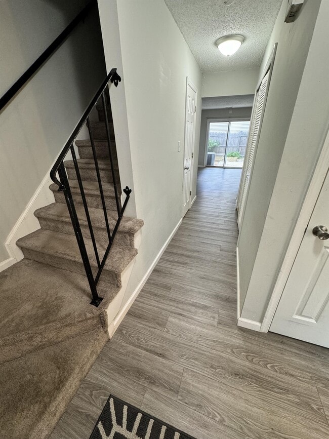 Building Photo - 3467 Waltham Cir