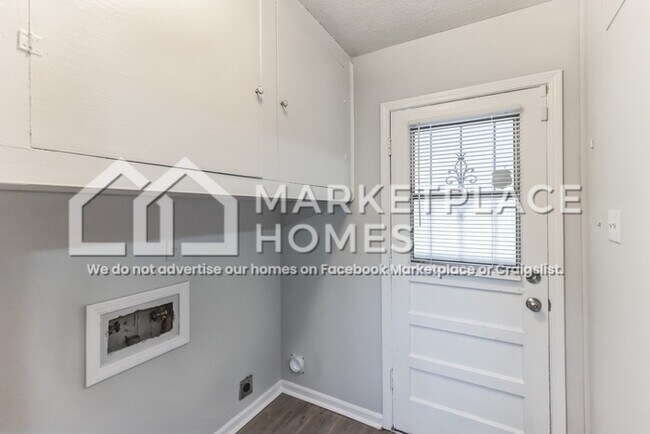Building Photo - 3902 Trufant Ave