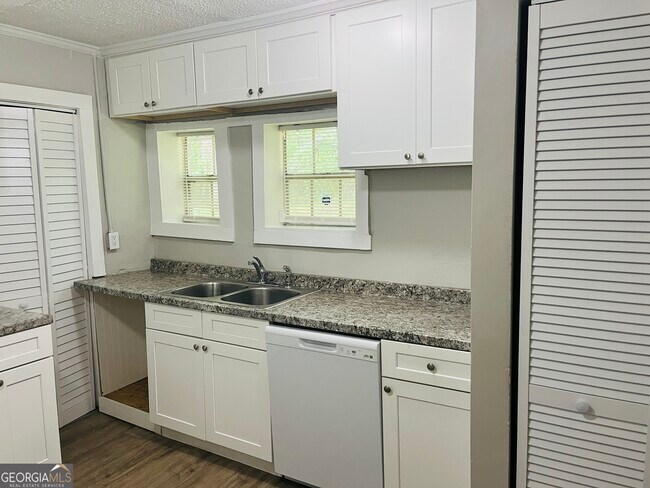 Building Photo - 59 Belk Rd