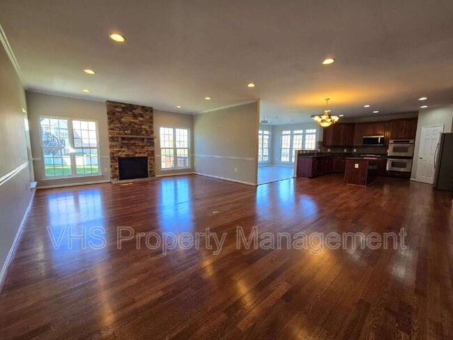 Building Photo - 2520 Post Oak Dr