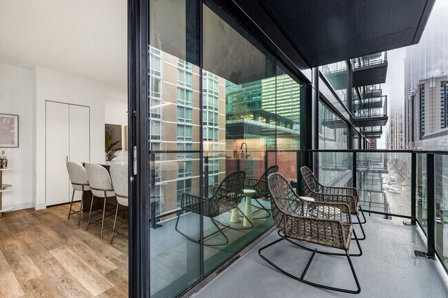 Building Photo - 218 E Grand Ave