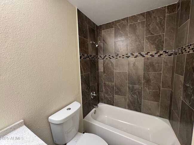 Building Photo - 5502 W Frier Dr