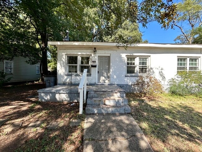 Primary Photo - 2547 Pinckney Ave