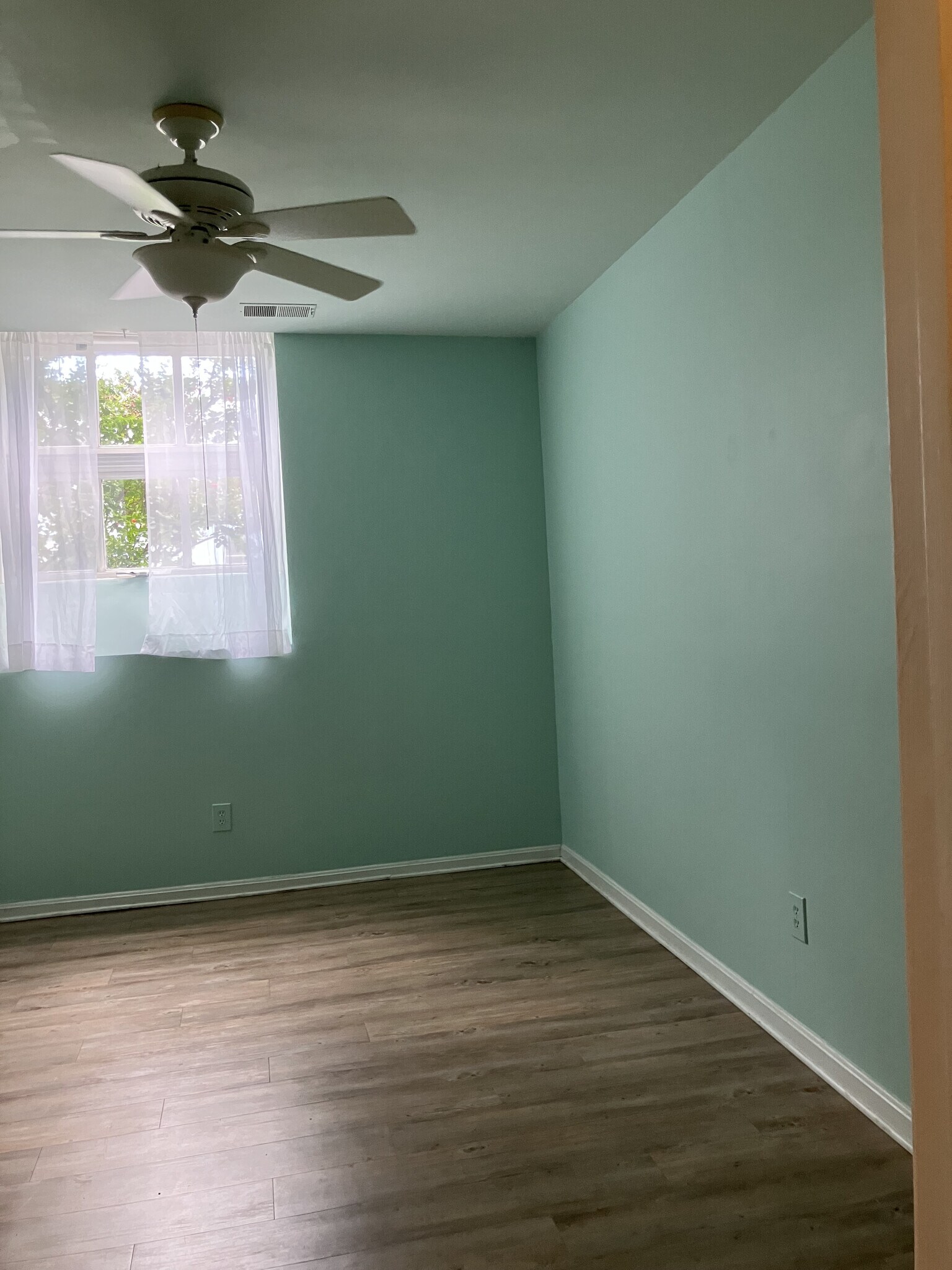 master bedroom - 1714 Park Ave