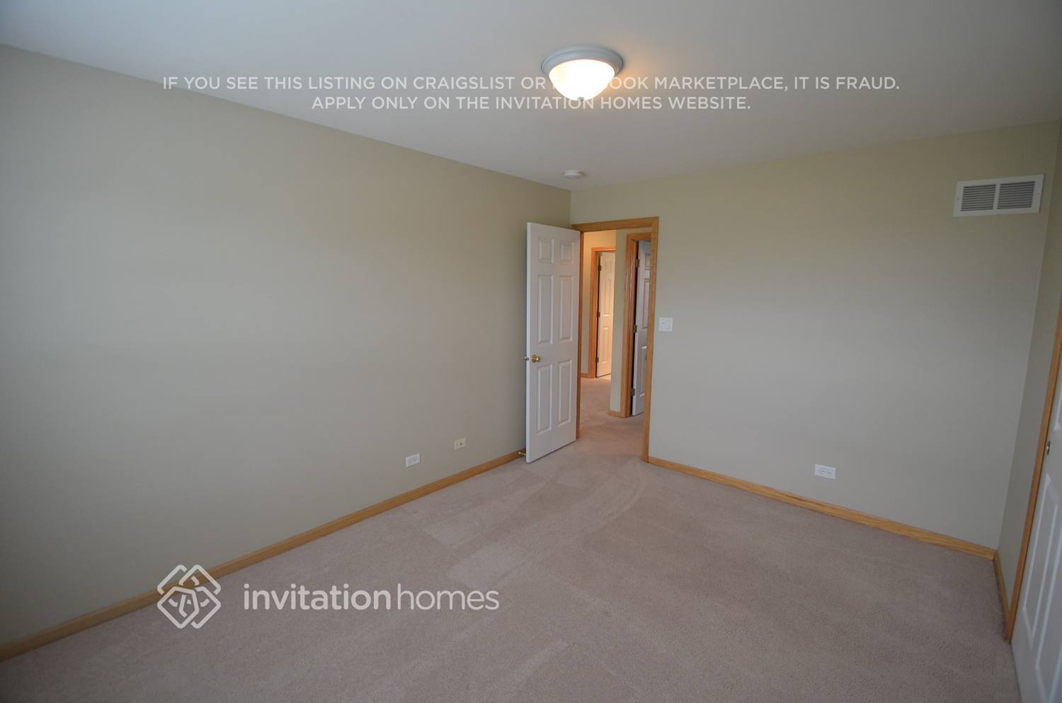 Building Photo - 13250 Red Star Dr