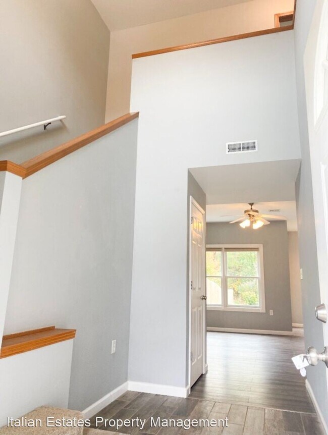 Building Photo - 3 br, 2.5 bath House - 600 Highland Ridge
