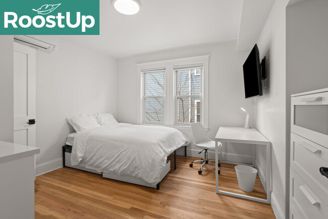 Building Photo - New RoostUp Furnished Private Bedroom near...