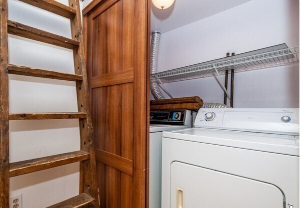 Building Photo - 29 Myrtle St