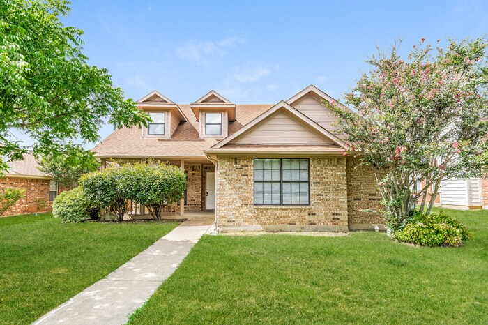 Primary Photo - 11825 Hickory Garden Dr