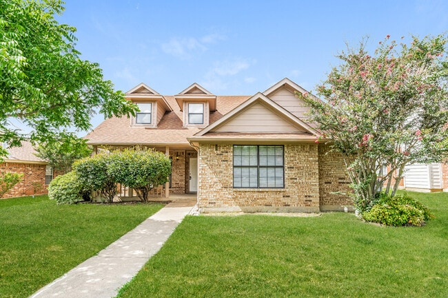 Building Photo - 11825 Hickory Garden Dr