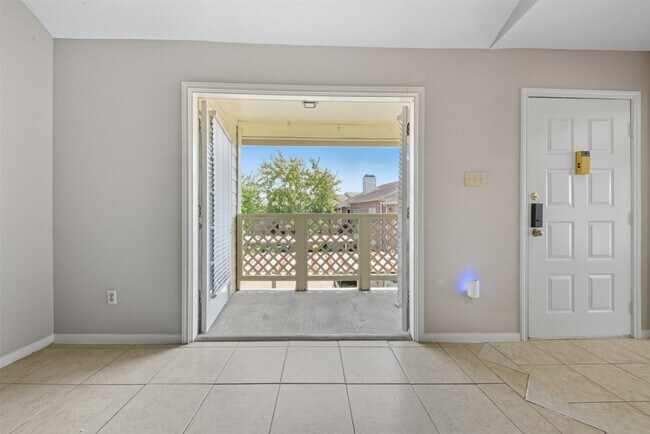 Building Photo - 8055 Cambridge St