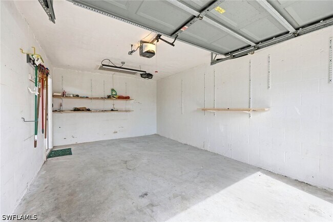 Building Photo - 2505 Sailors Way