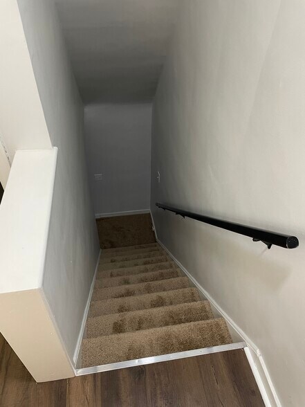 Building Photo - 101 Montfort Dr