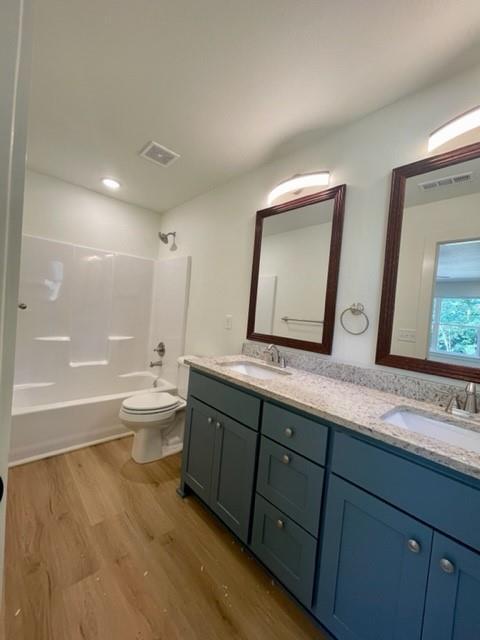 Building Photo - 277 Kinross Dr