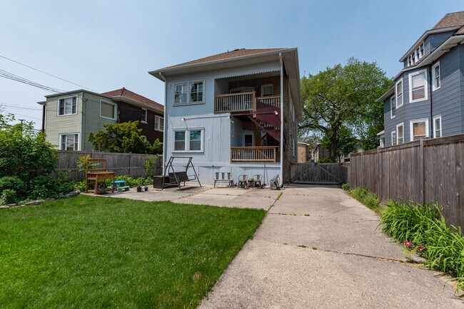 Building Photo - 426 S Elmwood Ave