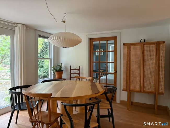 Building Photo - 895 Tolland Stage Rd