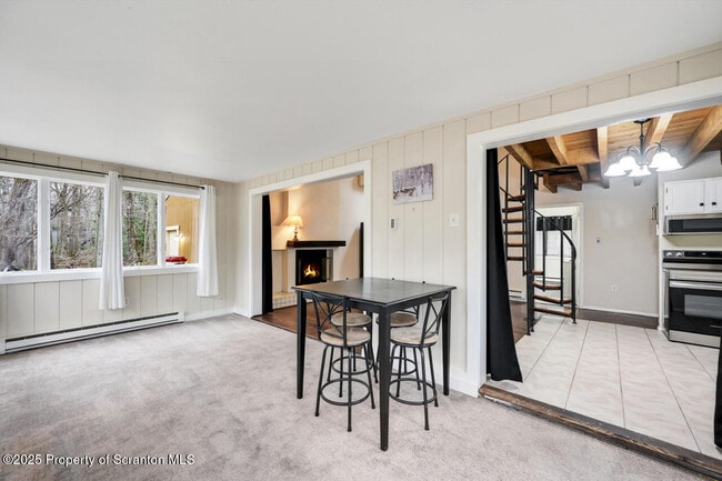 Building Photo - 300 Lake Rd