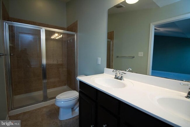 Building Photo - 143 Margaretta Dr