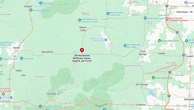 Building Photo - 200 NW Bellflower St