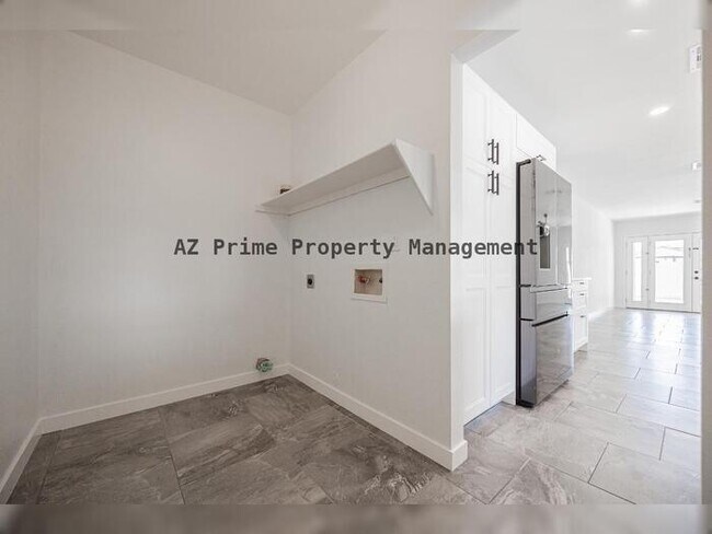 Building Photo - 10251 N 53rd Ave