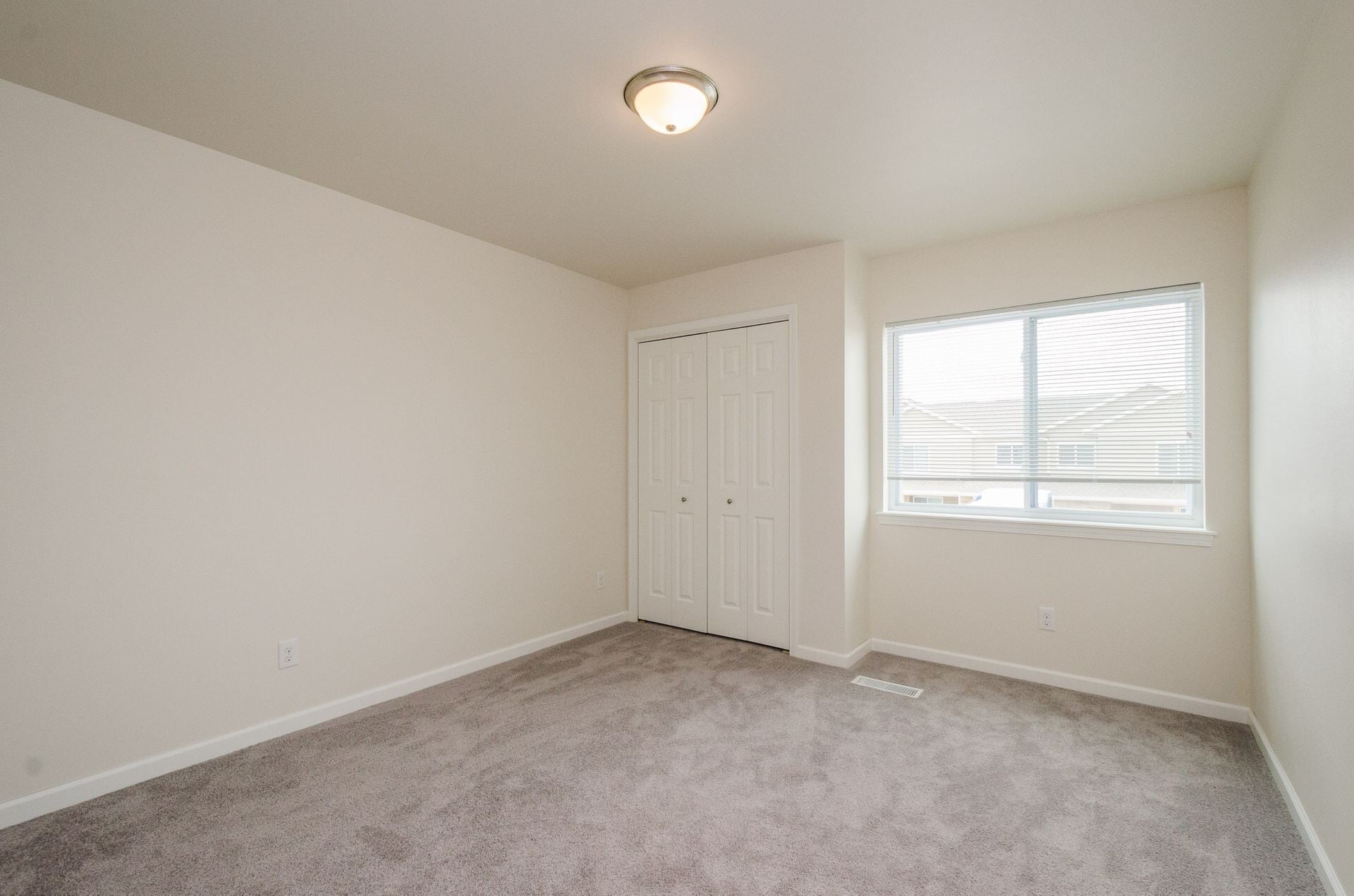 Building Photo - 1139 Lily Ln