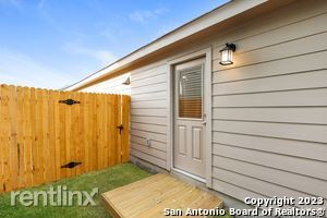 Building Photo - 3 br, 2 bath House - 8814 Barrow Path