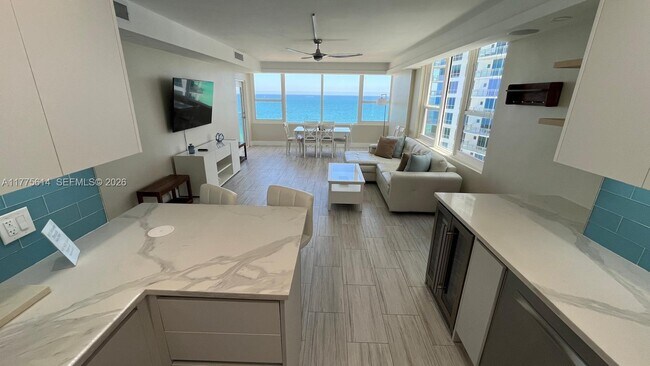 Building Photo - 3505 S Ocean Dr