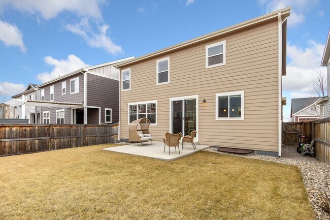 Building Photo - Beautiful 3 Bed 2.5 Bath House in NE Fort ...