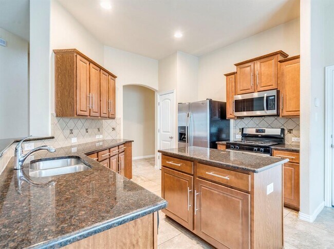 Building Photo - 327 Saffron Springs