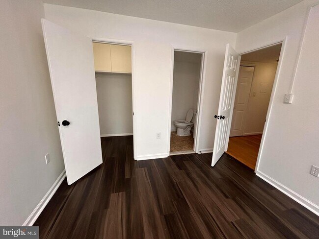 Building Photo - 1828 Metzerott Rd