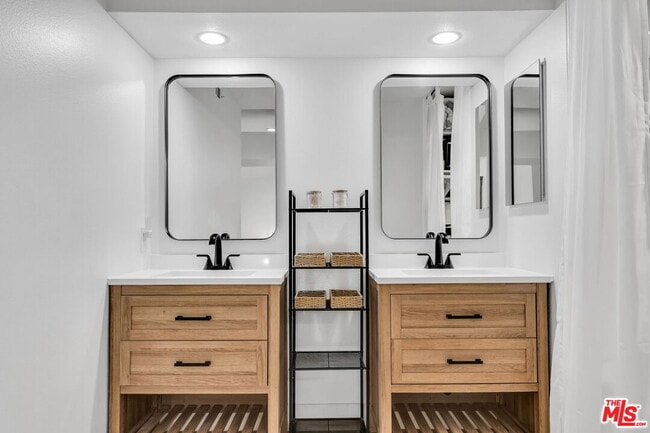 Building Photo - 3225 Futura Point