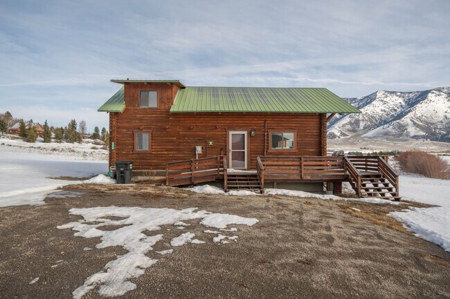 Building Photo - 5406 Henrys Lake Rd