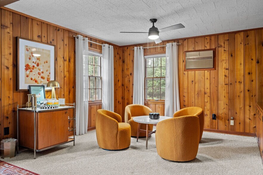 Building Photo - 264 Euharlee Rd SW