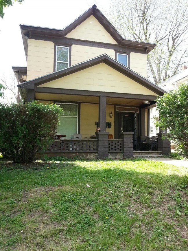 Building Photo - 930 S Main St