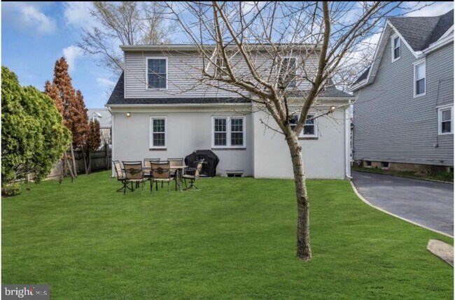 Building Photo - Bellmaw/Palmyra - 5 Bed 2 Bath Single