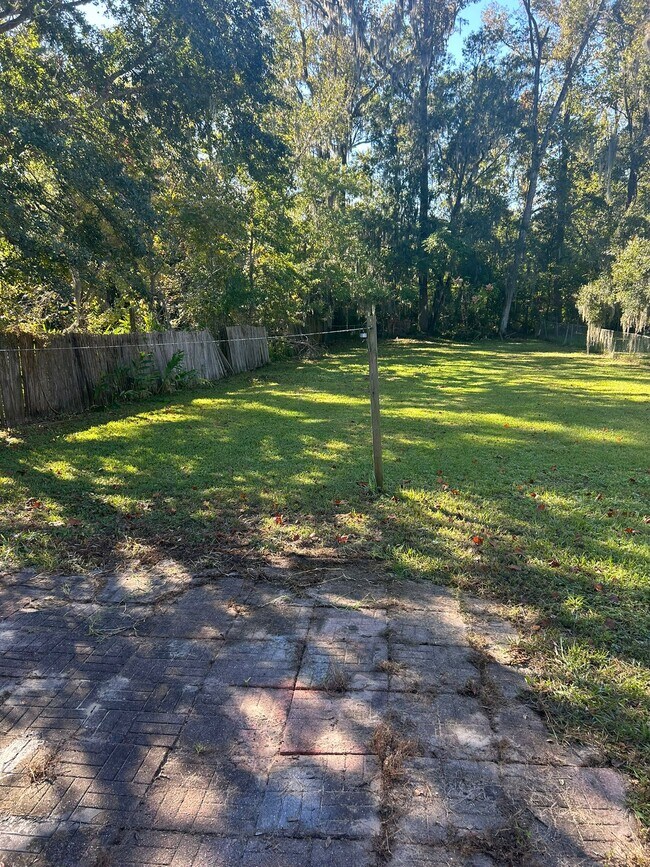 Building Photo - 5934 Blackthorn Rd