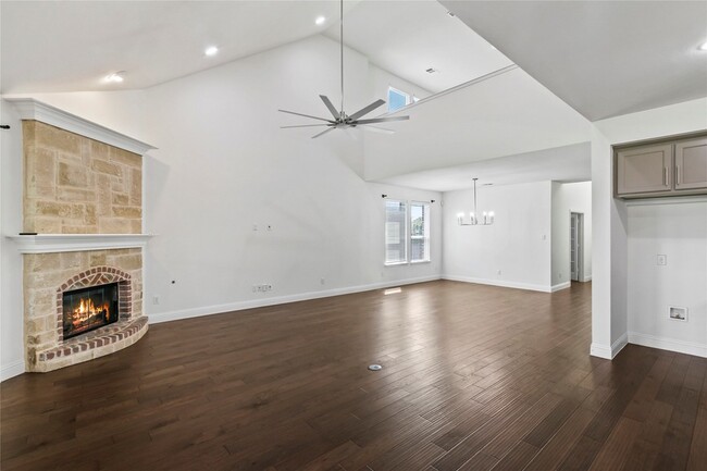 Building Photo - 4424 Overbrook Dr