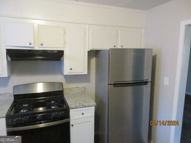 Building Photo - 2907 Palm Dr