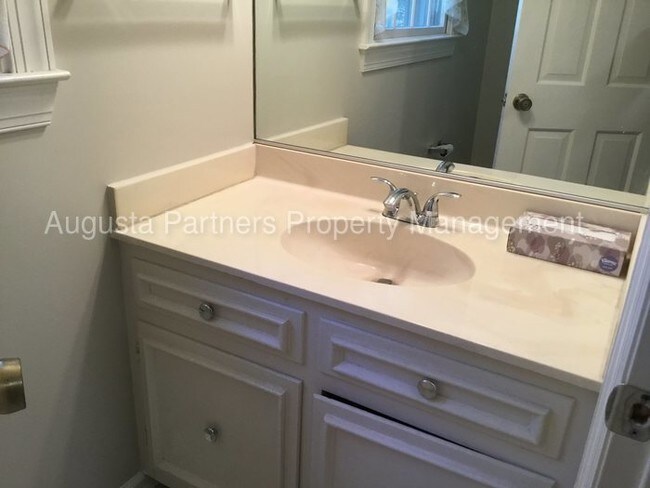 Building Photo - West Lake - Columbia County