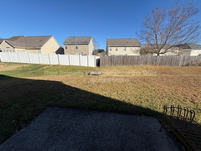 Building Photo - 1907 Northrop Dr