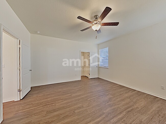 Building Photo - 2731 Spencebrook