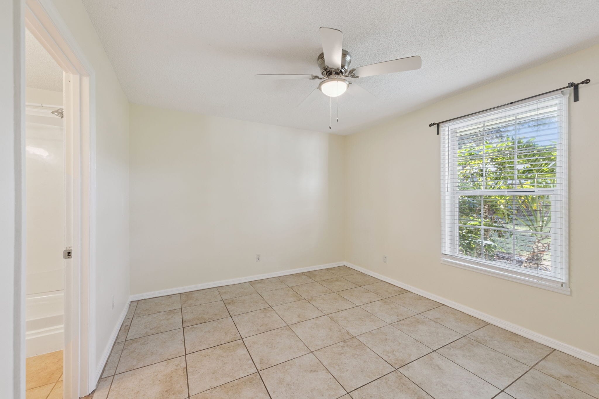 Building Photo - 212 Ridgecrest Loop