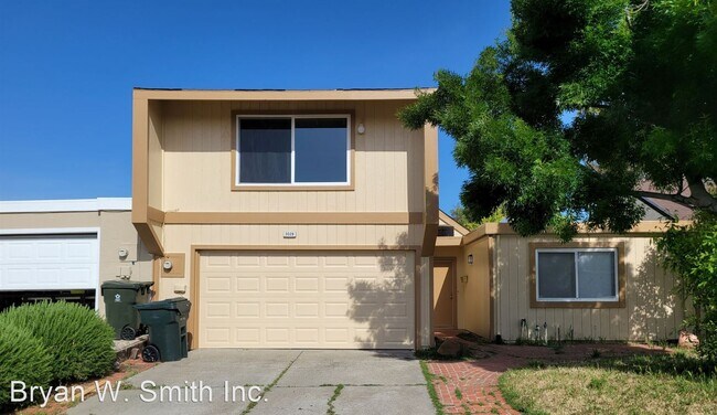 Primary Photo - 3 br, 2 bath House - 3026 Pear Street