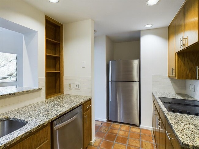 Building Photo - 1735 Spyglass Dr