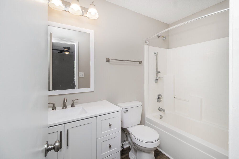 Building Photo - 113 Daventry Pl