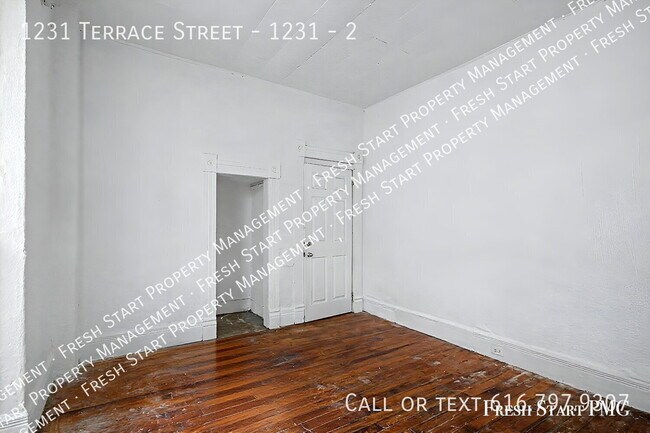 Building Photo - 1231 Terrace St