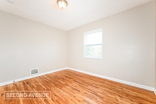 Building Photo - 3541 York St