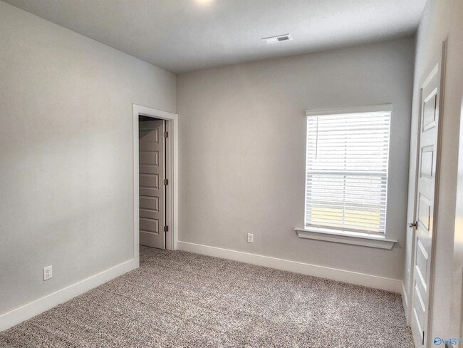 Building Photo - 102 Mississippi St